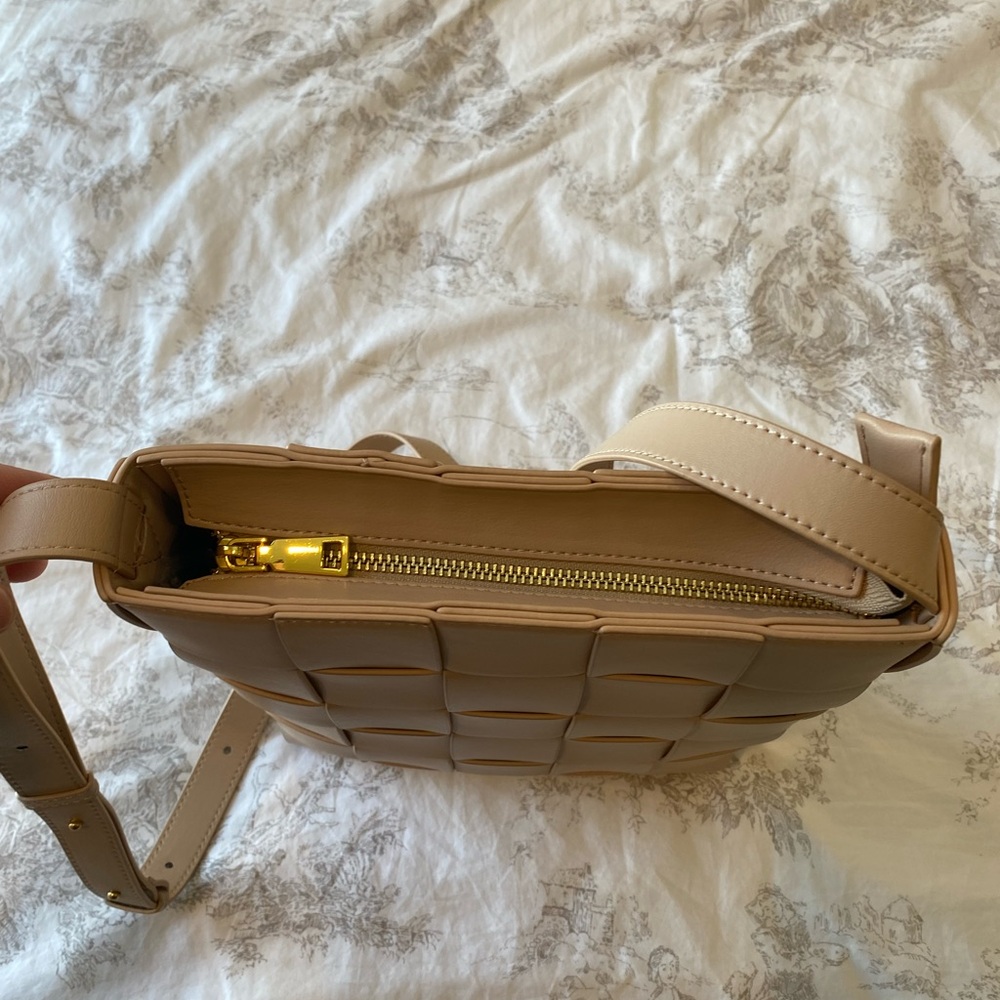 Tiffany & Fred Paris Nude woven leather crossbody bag - Picture 2 of 8